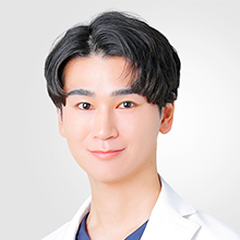 村岡 修実 医師